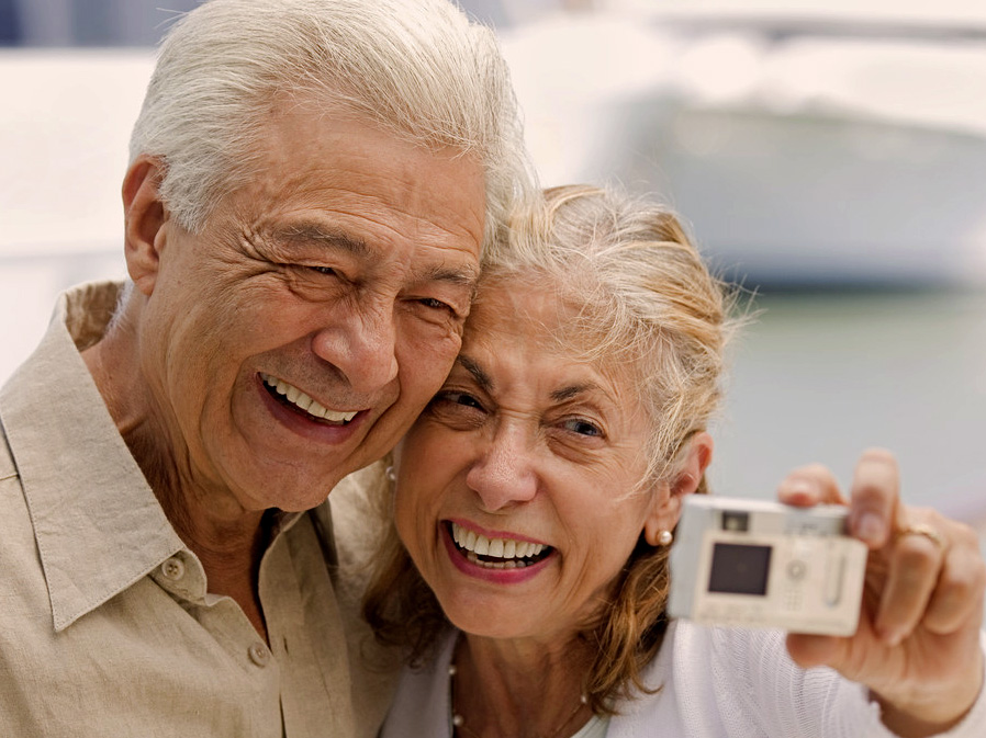 With No Fees Online Dating Site